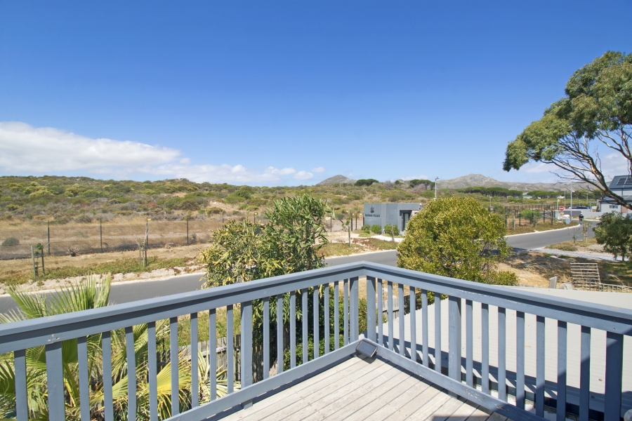 To Let 3 Bedroom Property for Rent in Kommetjie Western Cape